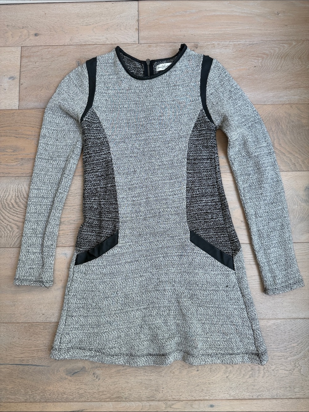 Abercrombie & Fitch Gray and Black Long-Sleeve Mini Dress